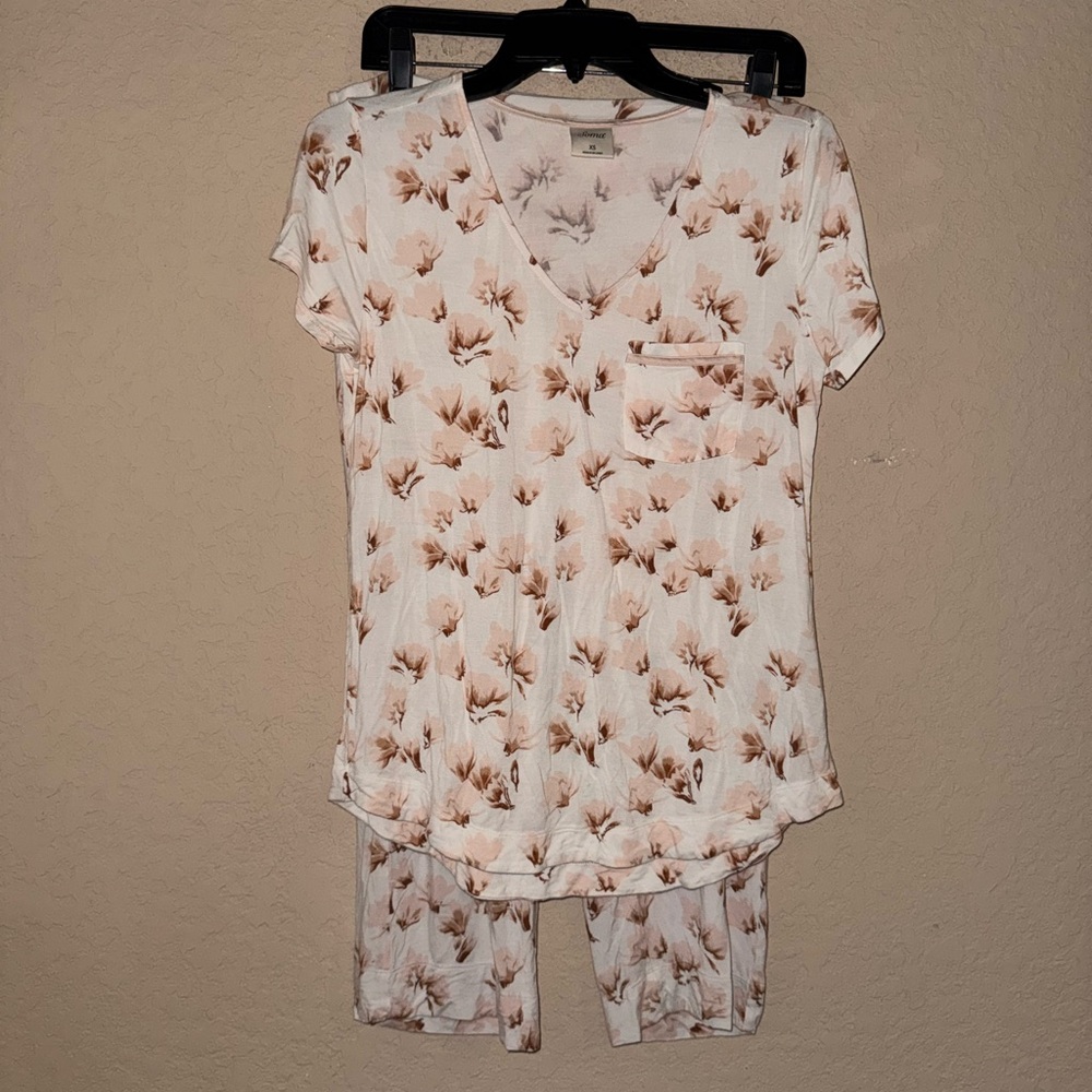 Soma Adorable Soft Cool Nights 2piece Pajama Set- Size XS